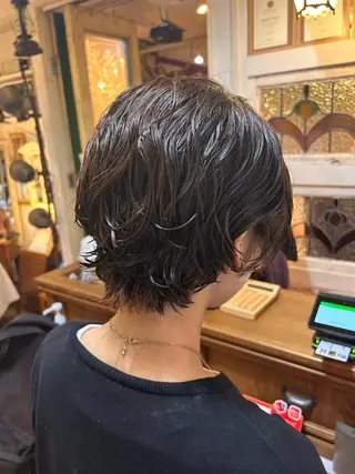 ショート パーマ 清水千優/パーマ/透 明感カラー/メンズのヘアスタイル