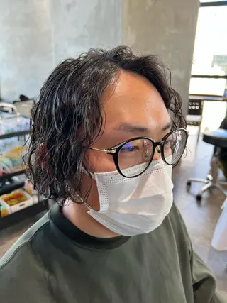 ショート パーマ メンズ fifth JINGUMAE所属・波巻きスパイラルパー マ/シャドウパーマ駿のヘアスタイル