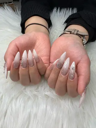 ネイル SHION のネイルデザイン