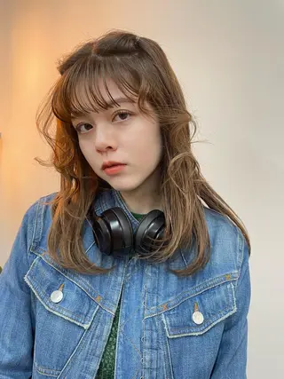 セミロング さかした ちなのヘアスタイル