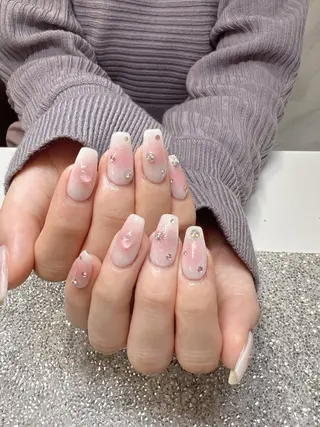 ネイル Guarendo錦糸町店所属・ガレンドウ 白澤 愛子のネイルデザイン