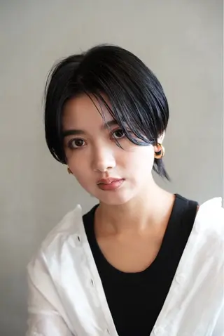 ショート カラー 八幡 空乃のヘアスタイル