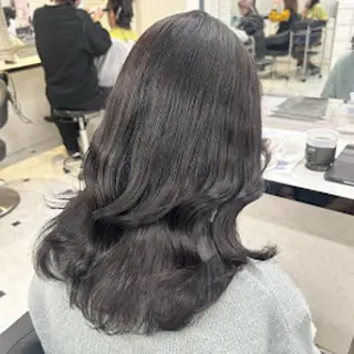 カラー 🪞official THREE 横浜🎀のヘアスタイル