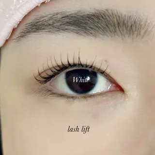 マツエク・マツパ White/マツエク /まつパ/耳つぼのマツエク・マツパデザイン