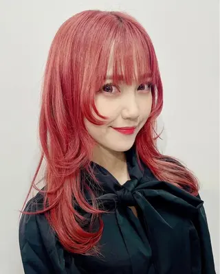 カラー ヘアアレンジ 山名 璃湖のヘアスタイル