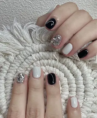 ネイル モナ& あきのネイルデザイン