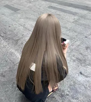 ロング 縮毛👱🏽‍♀️ 🎀海外ハイライトのヘアスタイル