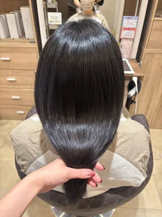 セミロング ayanabyayala浦安店所属・Aimi🎀 @a1m1_xuのヘアスタイル