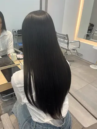 ロング カラー レイヤーカット 新宿🤍Maiのヘアスタイル