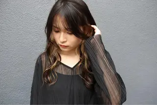 ロング カラー ヘアアレンジ スギ リンカのヘアスタイル