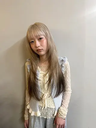 ロング ハッシュカット🎀 レイヤーカットのヘアスタイル