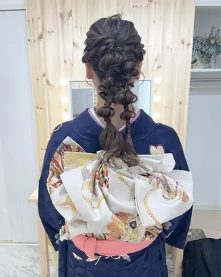ロング ヘアアレンジ 鷲見 望のヘアスタイル