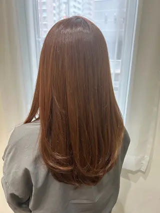 ロング AFLOAT SAYURIのヘアスタイル