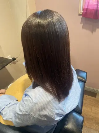 ミディアム あいさ🤍ムラ無しカ ラー🤍のヘアスタイル