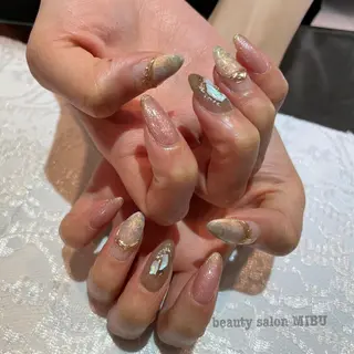 ネイル Sunny.Roa fujiのネイルデザイン