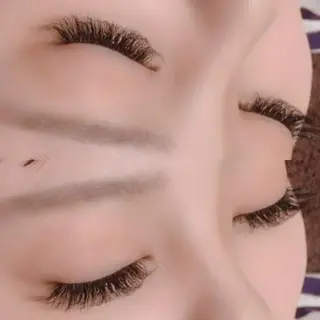 マツエク・マツパ eyelash salon Rey姪浜店所属・アイラッシュサロン Rey 姪浜店のマツエク・マツパデザイン