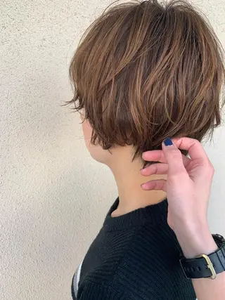 ショート 中垣 南のヘアスタイル