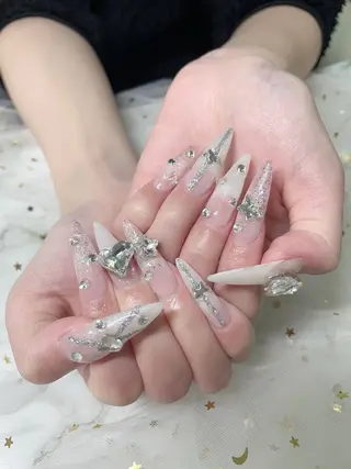 ネイル Hyhy spa所属・Na Naのネイルデザイン