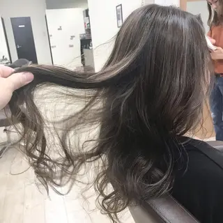 カラー デザインカラー Lienのヘアスタイル