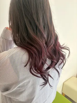 セミロング カラー 林 朱里のヘアスタイル