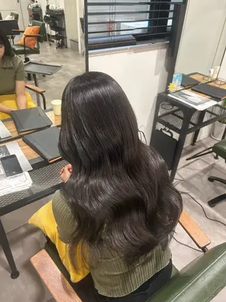 カラー kanae🫧 ｜透明感カラー｜平尾のヘアスタイル