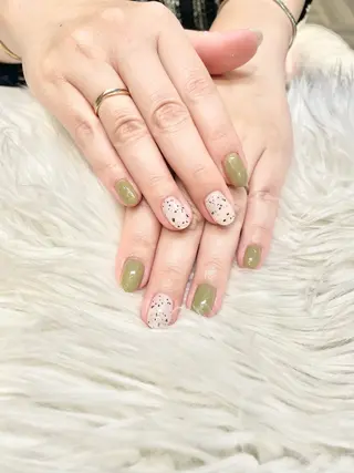 ネイル Tiary Nail Fのネイルデザイン