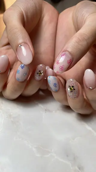 ネイル Ami 🦥のネイルデザイン