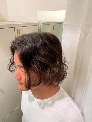 ミディアム メンズ 湘南のパーマ職人 🔥清水琉葵🔥のヘアスタイル