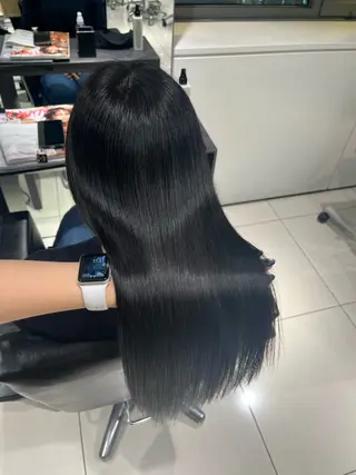 ロング 髪質改善/透明感カラ ー/レイヤー/あやはのヘアスタイル