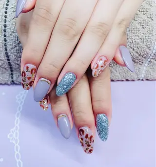 ネイル Tomita chikaのネイルデザイン