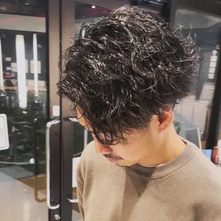ショート パーマ メンズ メンズヘア特化 崎田 成人のヘアスタイル