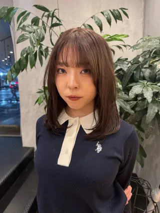 ミディアム ベージュカラー/長岡 レイヤーカット/コウのヘアスタイル