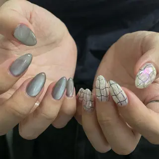 ネイル Nailsalon Ullr所属・Nailsalon Ullrのネイルデザイン