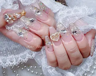 ネイル She   Nail所属・ISA_ BELLAのネイルデザイン