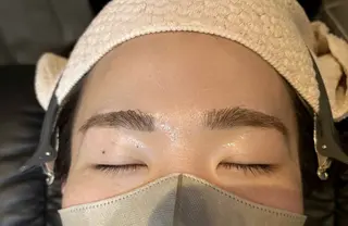 アイブロウ シミズ ユウナのマツエク・マツパデザイン