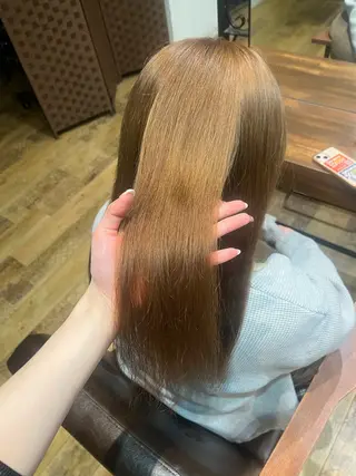 ロング Anri /カラーモデルのヘアスタイル