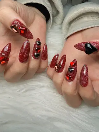 ネイル ゴテゴテ💙ワンホン リオナのネイルデザイン