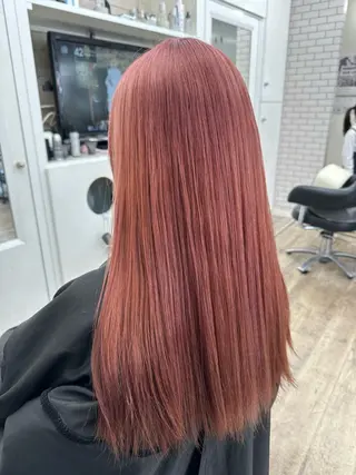 ロング クイックカットプログレ所属・saki サキのヘアスタイル