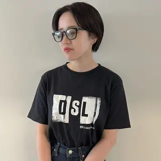 ショート カラー nonoka オリーブ/レイヤーのヘアスタイル