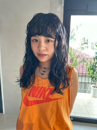 ミディアム 斎藤祐樹 /レイヤー/パーマのヘアスタイル