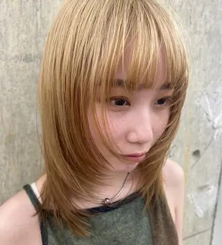 ミディアム カラー BOTANIUM by Rr SALON 【ボタニウムバイアー ルサロン】所属・レイヤーカット/艶髪 /ストレート/リクトのヘアスタイル