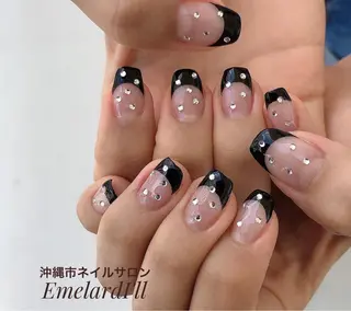 ネイル 沖縄市ネイルサロン エメラルドアイルのネイルデザイン