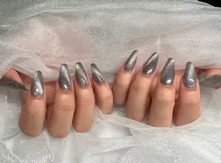 ネイル Roi〈ロワ〉 Akariのネイルデザイン