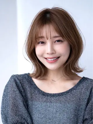 ミディアム カラー 渋谷/レイヤーボブ・ 韓国ボブ特化/楓のヘアスタイル