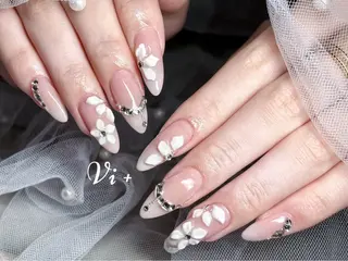 ネイル ✨Nailsalon Vi+✨のネイルデザイン