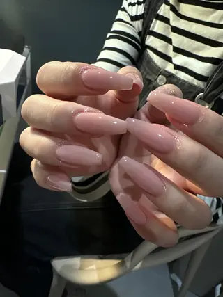 ネイル ♱˖⁺ 𝒎𝒐𝒑𝒊 ⁺のネイルデザイン