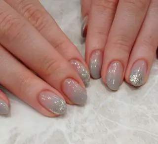 ネイル 會田 瑠衣のネイルデザイン