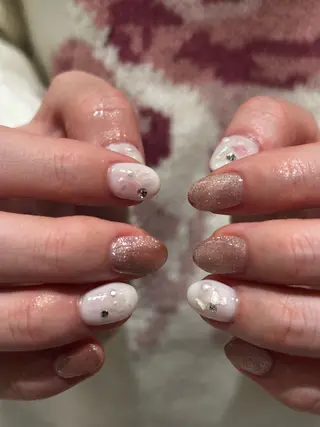 ネイル ꪆৎ平行アーチ ྀི ワカナの眉毛・アイブロウイメージ