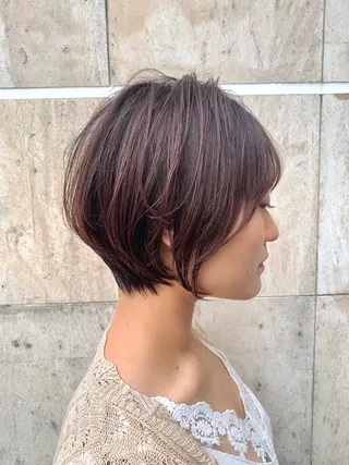 ショート カラー ミヤザキ タクトのヘアスタイル