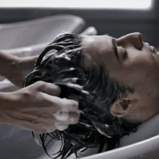 ミディアム メンズ ヤノ ナオミのヘアスタイル